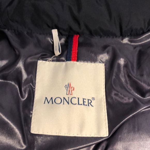 Moncler Navy Blue Winter Kids Jacket. - Picture 7 of 8